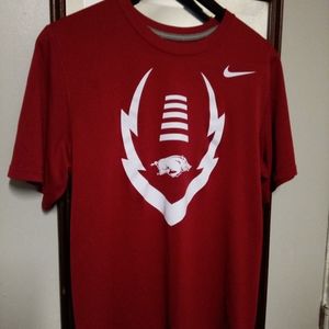 Nike dri fit Arkansas Razorbacks T-shirt size smal